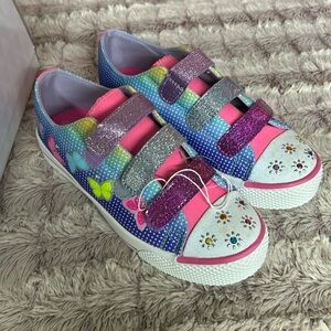 AirWalk Girl light up sneakers size 2.5